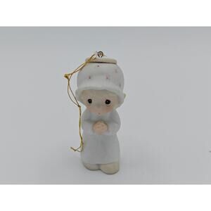 Precious Moments The First Noel E 2368 Ornament Selling Collection Enesco 1982